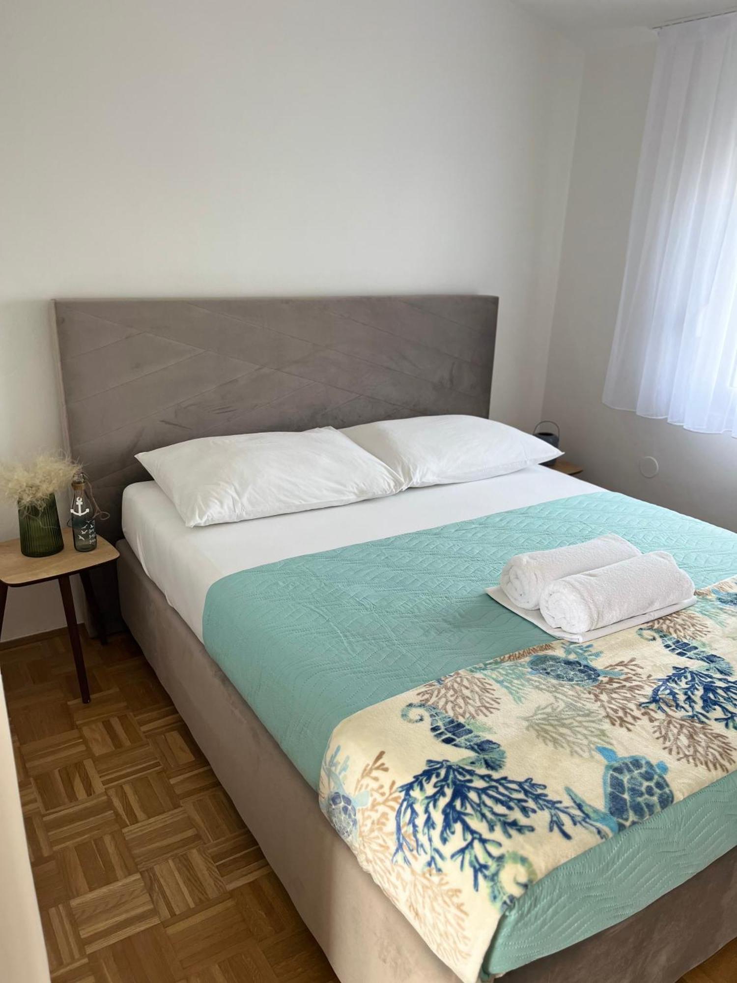 Apartments B&B Povljana Luaran gambar