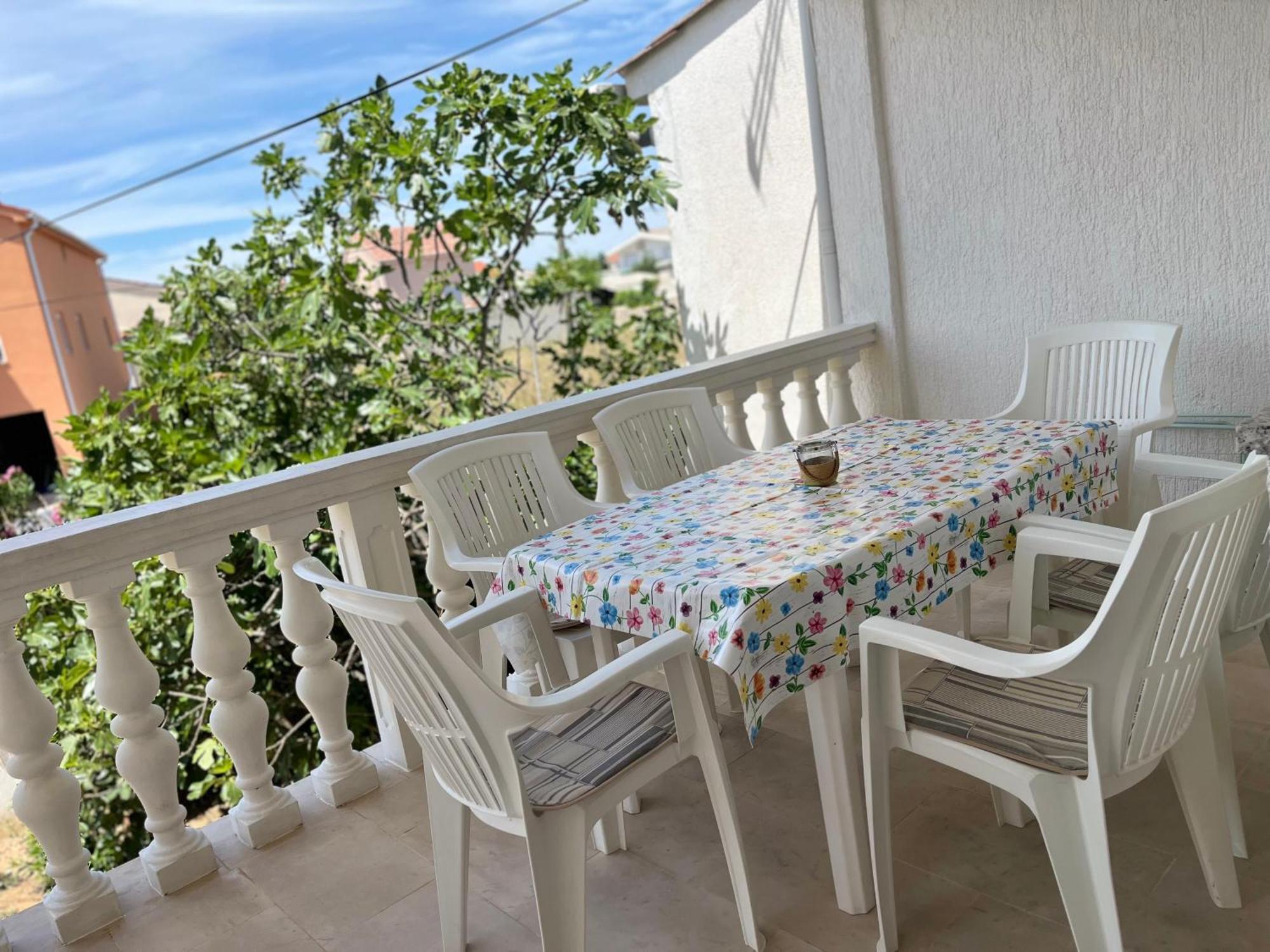 Apartments B&B Povljana Luaran gambar